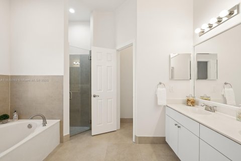 Villa ou maison à louer à Pembroke Pines, Floride: 4 chambres, 192.87 m2 № 1823514 - photo 20