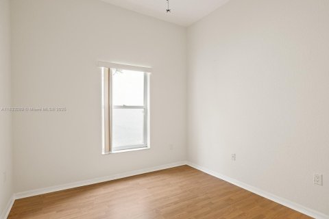 Villa ou maison à louer à Pembroke Pines, Floride: 4 chambres, 192.87 m2 № 1823514 - photo 23