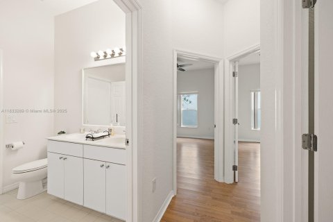 Villa ou maison à louer à Pembroke Pines, Floride: 4 chambres, 192.87 m2 № 1823514 - photo 25