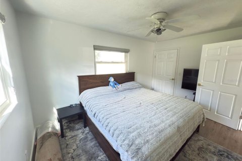 Casa en alquiler en Orlando, Florida, 4 dormitorios, 117.06 m2 № 1912193 - foto 17