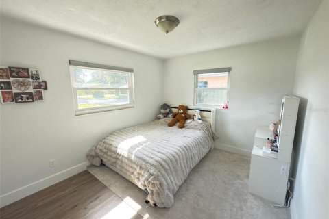 Casa en alquiler en Orlando, Florida, 4 dormitorios, 117.06 m2 № 1912193 - foto 18