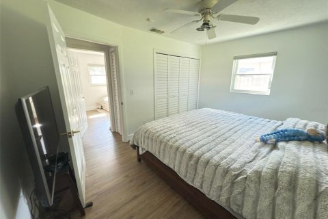 Casa en alquiler en Orlando, Florida, 4 dormitorios, 117.06 m2 № 1912193 - foto 16