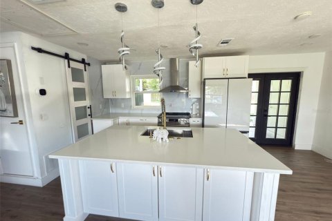 Casa en alquiler en Orlando, Florida, 4 dormitorios, 117.06 m2 № 1912193 - foto 7