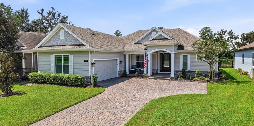Casa en Brooksville, Florida 3 dormitorios, 193.14 m2 № 2377448