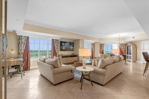 Condo in Four Corners, Florida, 2 bedrooms  № 2395908 - photo 3