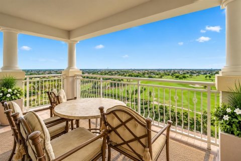 Condo in Four Corners, Florida, 2 bedrooms  № 2395908 - photo 24