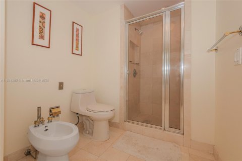 Condominio en alquiler en Aventura, Florida, 2 dormitorios, 144.93 m2 № 1937967 - foto 19