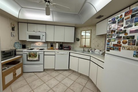 Condo in South Pasadena, Florida, 2 bedrooms  № 1916515 - photo 2