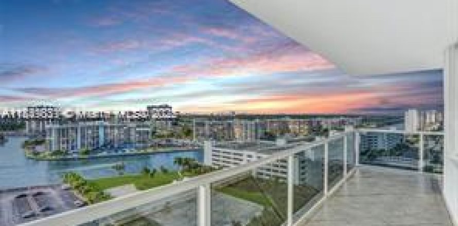 Condo in Hollywood, Florida, 2 bedrooms № 1852348