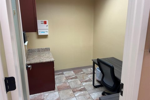 Immobilier commercial à louer à Belleview, Floride: 531.03 m2 № 2412566 - photo 4