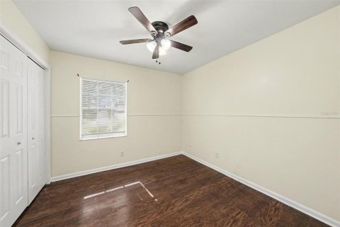 House in Tampa, Florida 3 bedrooms, 110.46 sq.m. № 2223047 - photo 22