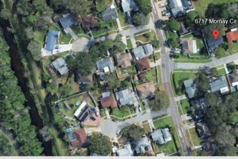 House in Tampa, Florida 3 bedrooms, 110.46 sq.m. № 2223047 - photo 30