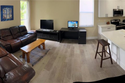 House in Miramar, Florida 4 bedrooms, 193.42 sq.m. № 1678858 - photo 5