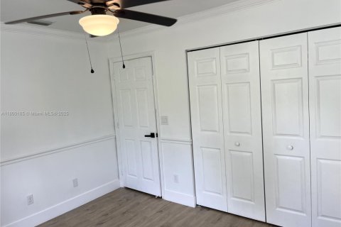 House in Miramar, Florida 4 bedrooms, 193.42 sq.m. № 1678858 - photo 19