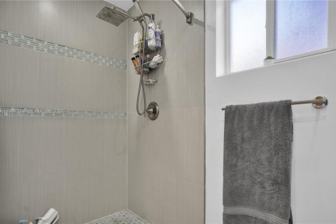 Купить виллу или дом в Майами, Флорида 3 спальни, 128.58м2, № 2059257 - фото 15