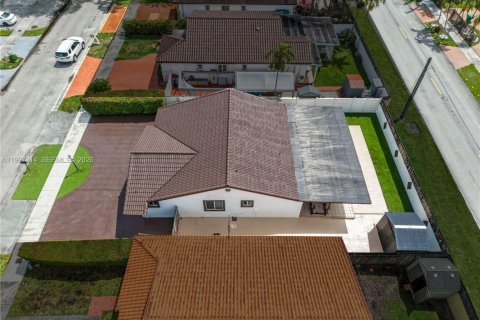 Купить виллу или дом в Майами, Флорида 3 спальни, 128.58м2, № 2059257 - фото 25