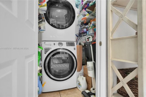 Купить виллу или дом в Майами, Флорида 3 спальни, 128.58м2, № 2059257 - фото 8