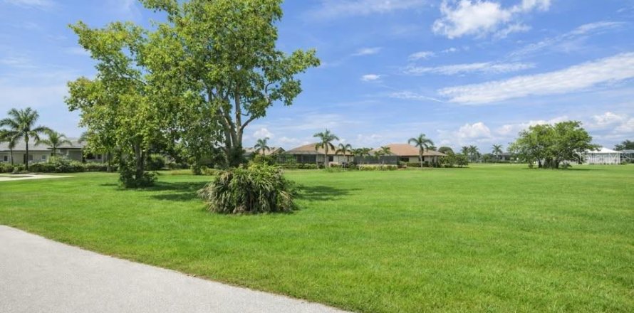 Land in Punta Gorda, Florida № 2166441