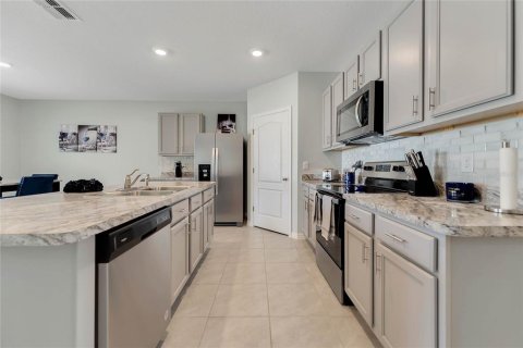 House in Auburndale, Florida 4 bedrooms, 171.96 sq.m. № 1866581 - photo 21