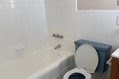 Apartment in Fort Lauderdale, Florida 4 bedrooms, 225.2 sq.m. № 2362072 - photo 5