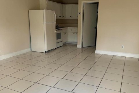 Apartment in Fort Lauderdale, Florida 4 bedrooms, 225.2 sq.m. № 2362072