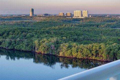 Купить кондоминиум в Санни-Айлс-Бич, Флорида 3 спальни, 144.28м2, № 1938989 - фото 17
