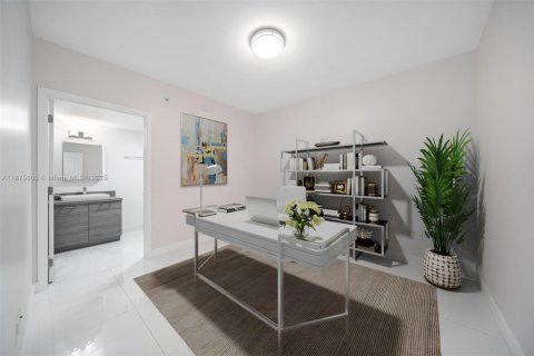 Купить кондоминиум в Санни-Айлс-Бич, Флорида 3 спальни, 144.28м2, № 1938989 - фото 25