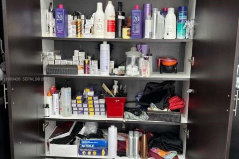 Купить коммерческую недвижимость в Хайалиа, Флорида № 2043766 - фото 3