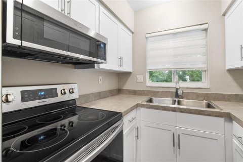 Condominio en venta en Maitland, Florida, 1 dormitorio, 56.86 m2 № 1740528 - foto 8