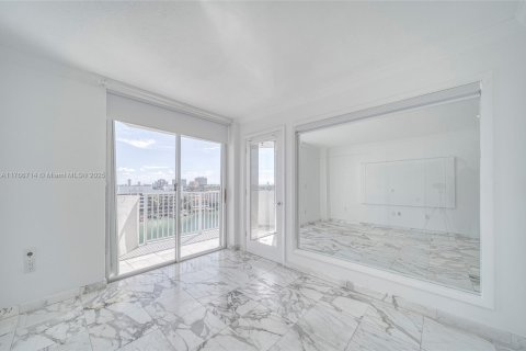 Copropriété à vendre à North Bay Village, Floride: 2 chambres, 92.9 m2 № 1864323 - photo 24