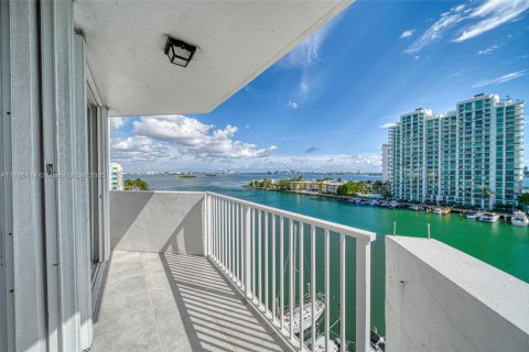 Copropriété à vendre à North Bay Village, Floride: 2 chambres, 92.9 m2 № 1864323 - photo 28