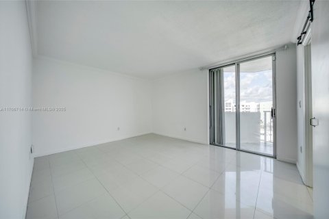 Copropriété à vendre à North Bay Village, Floride: 2 chambres, 92.9 m2 № 1864323 - photo 8