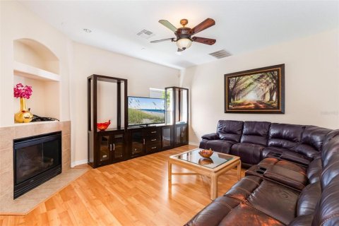 House in STONEYBROOK HILLS in Mount Dora, Florida 5 bedrooms, 362.69 sq.m. № 1917158 - photo 21