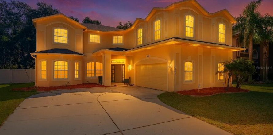 House in STONEYBROOK HILLS in Mount Dora, Florida 5 bedrooms, 362.69 sq.m. № 1917158