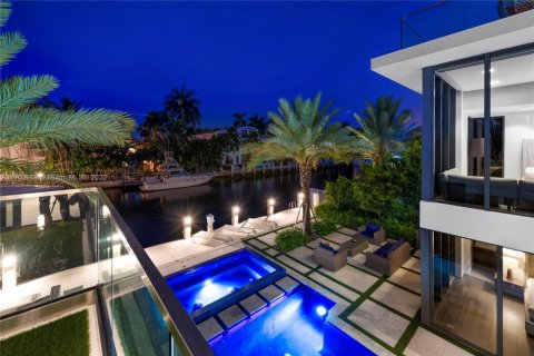 Copropriété à louer à Fort Lauderdale, Floride: 6 chambres, 608.05 m2 № 1763556 - photo 7