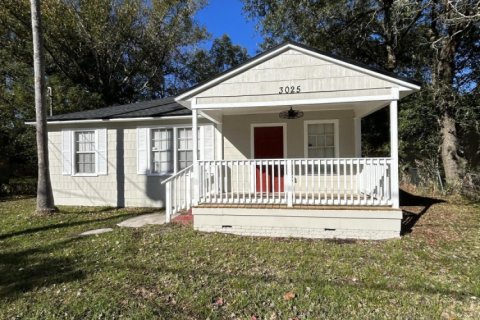 House in Jacksonville, Florida 3 bedrooms, 82.13 sq.m. № 885731 - photo 1