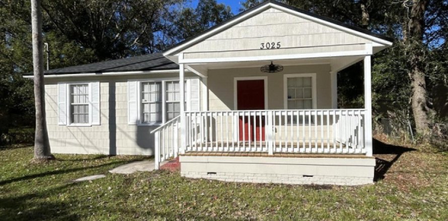 House in Jacksonville, Florida 3 bedrooms, 82.13 sq.m. № 885731