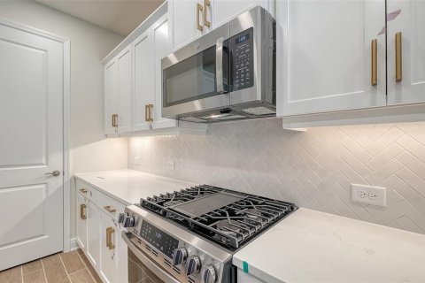 Villa ou maison à vendre à Sarasota, Floride: 3 chambres, 216.65 m2 № 2204853 - photo 13