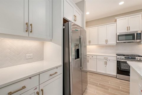 Villa ou maison à vendre à Sarasota, Floride: 3 chambres, 216.65 m2 № 2204853 - photo 14