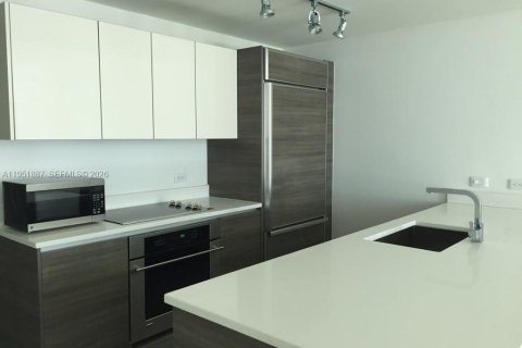 Купить кондоминиум в Майами, Флорида 2 спальни, 111.02м2, № 2054308 - фото 14