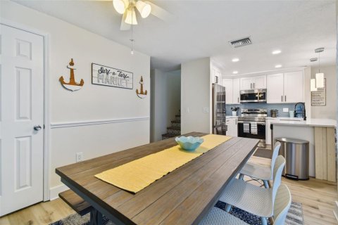 Condominio en alquiler en Madeira Beach, Florida, 2 dormitorios, 96.62 m2 № 1844746 - foto 20