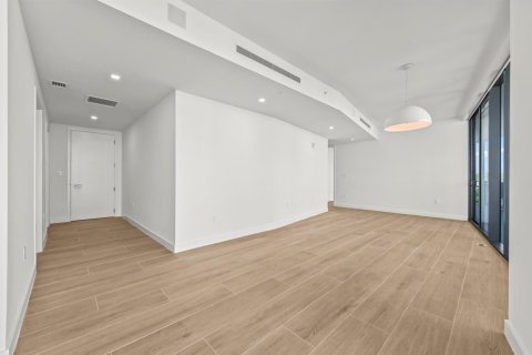 Купить кондоминиум в Помпано-Бич, Флорида 8 комнат, 240.62м2, № 2243520 - фото 20