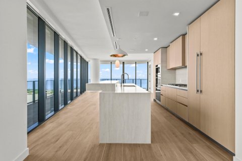 Купить кондоминиум в Помпано-Бич, Флорида 8 комнат, 240.62м2, № 2243520 - фото 11