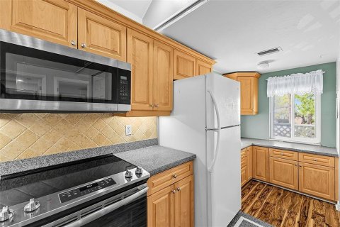 Copropriété à vendre à Englewood, Floride: 4 chambres, 152.17 m2 № 2206484 - photo 7