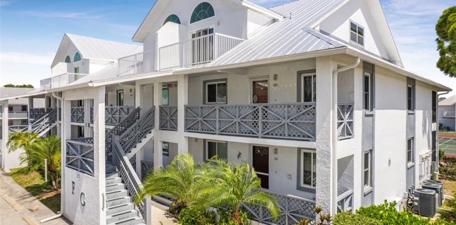 Condo à Englewood, Floride, 4 chambres № 2206484