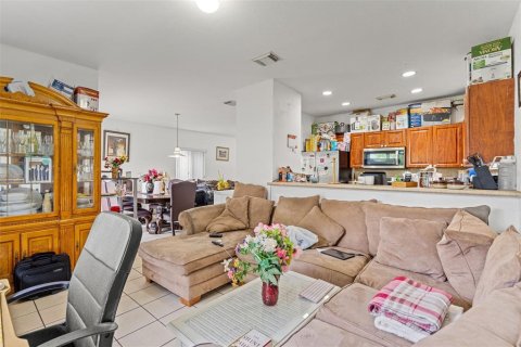House in Homestead, Florida 4 bedrooms, 163.69 sq.m. № 1829197 - photo 11