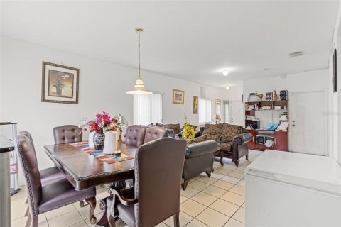 House in Homestead, Florida 4 bedrooms, 163.69 sq.m. № 1829197 - photo 8