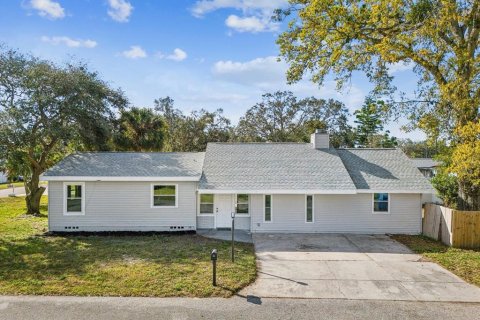 Casa en venta en Largo, Florida, 4 dormitorios, 169.83 m2 № 1518949 - foto 1