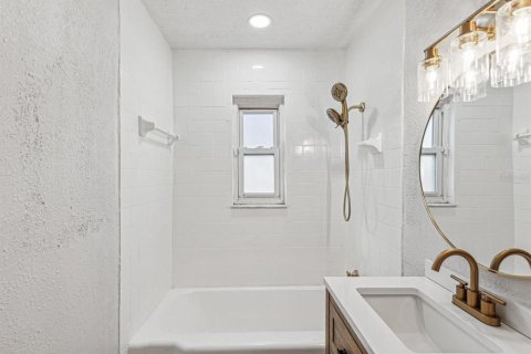 Casa en venta en Largo, Florida, 4 dormitorios, 169.83 m2 № 1518949 - foto 26