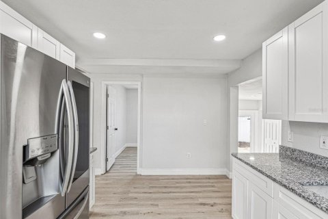 Casa en venta en Largo, Florida, 4 dormitorios, 169.83 m2 № 1518949 - foto 24